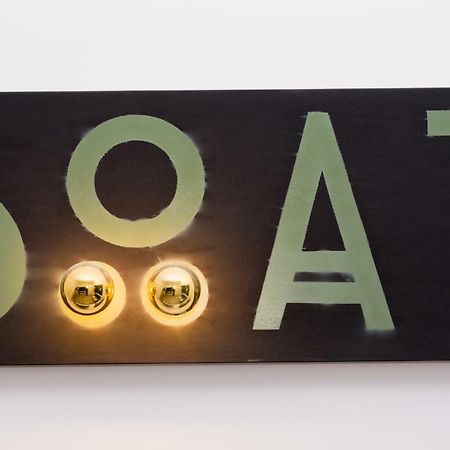 Boat Design Studio Apartment Молфета Екстериор снимка