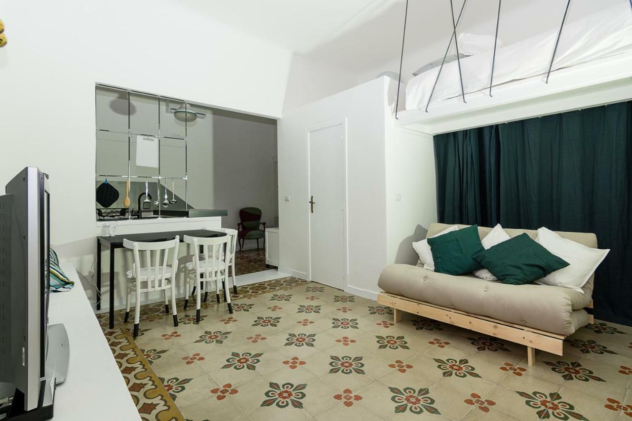Boat Design Studio Apartment Молфета Екстериор снимка